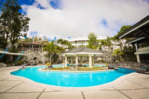 Best Price on Estancia Resort Hotel in Tagaytay + Reviews! .